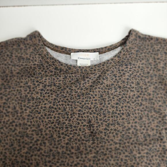 Urban Romantics Leopard Print Breathable Long Sleeve Shirt Women's Size S - Picture 2 of 6